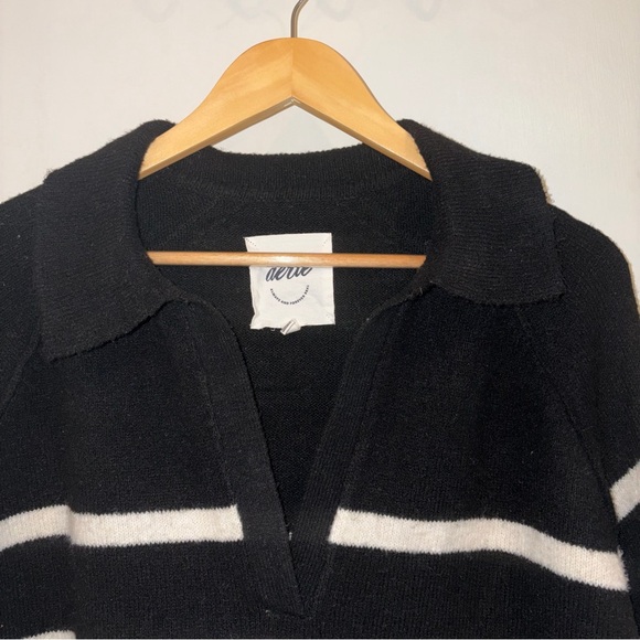 Aerie UnReal Polo Oversized Sweater. Size: Large. Black with Cream Stripes. - Picture 6 of 9
